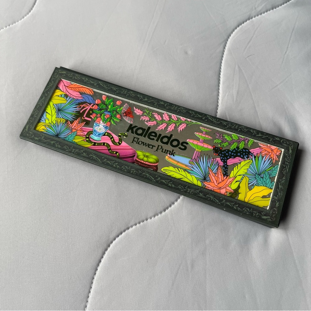 Kaleidos Flower Punk Eyeshadow Palette